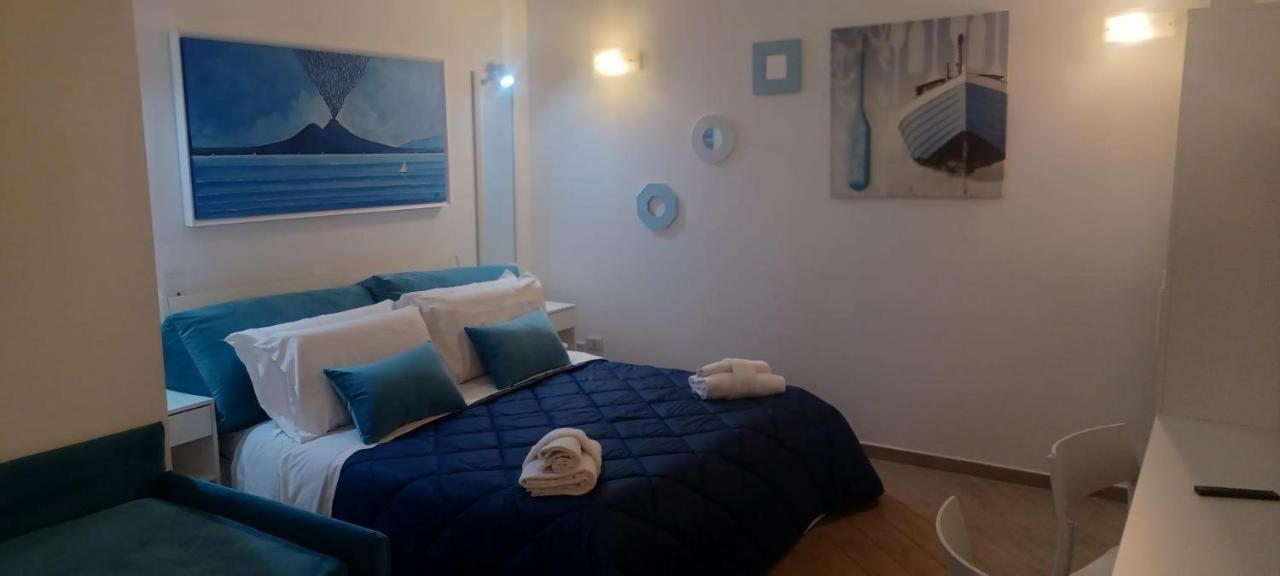 Apartamento Residenza Plebliscito Nápoles Exterior foto