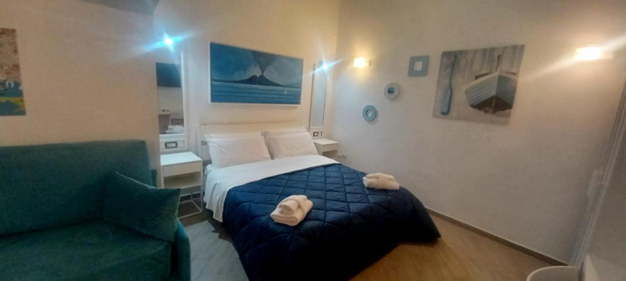 Apartamento Residenza Plebliscito Nápoles Exterior foto