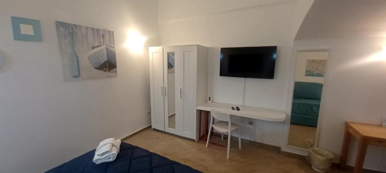 Apartamento Residenza Plebliscito Nápoles Exterior foto