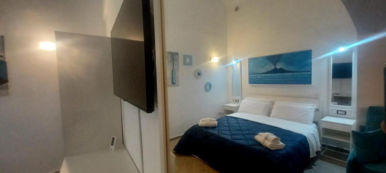 Apartamento Residenza Plebliscito Nápoles Exterior foto