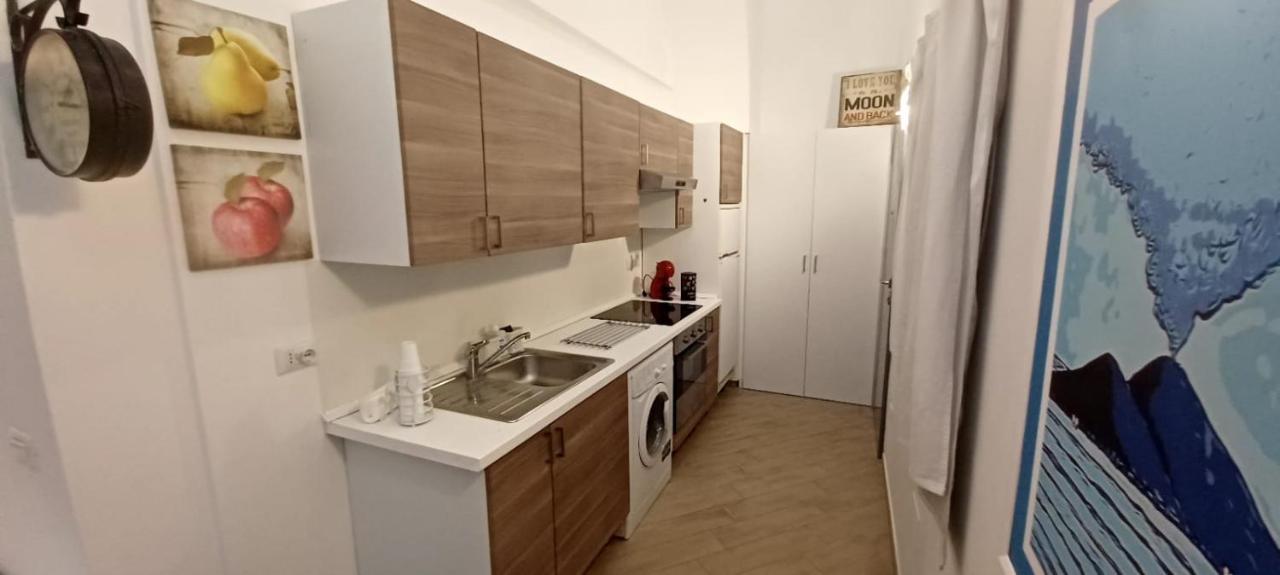 Apartamento Residenza Plebliscito Nápoles Exterior foto
