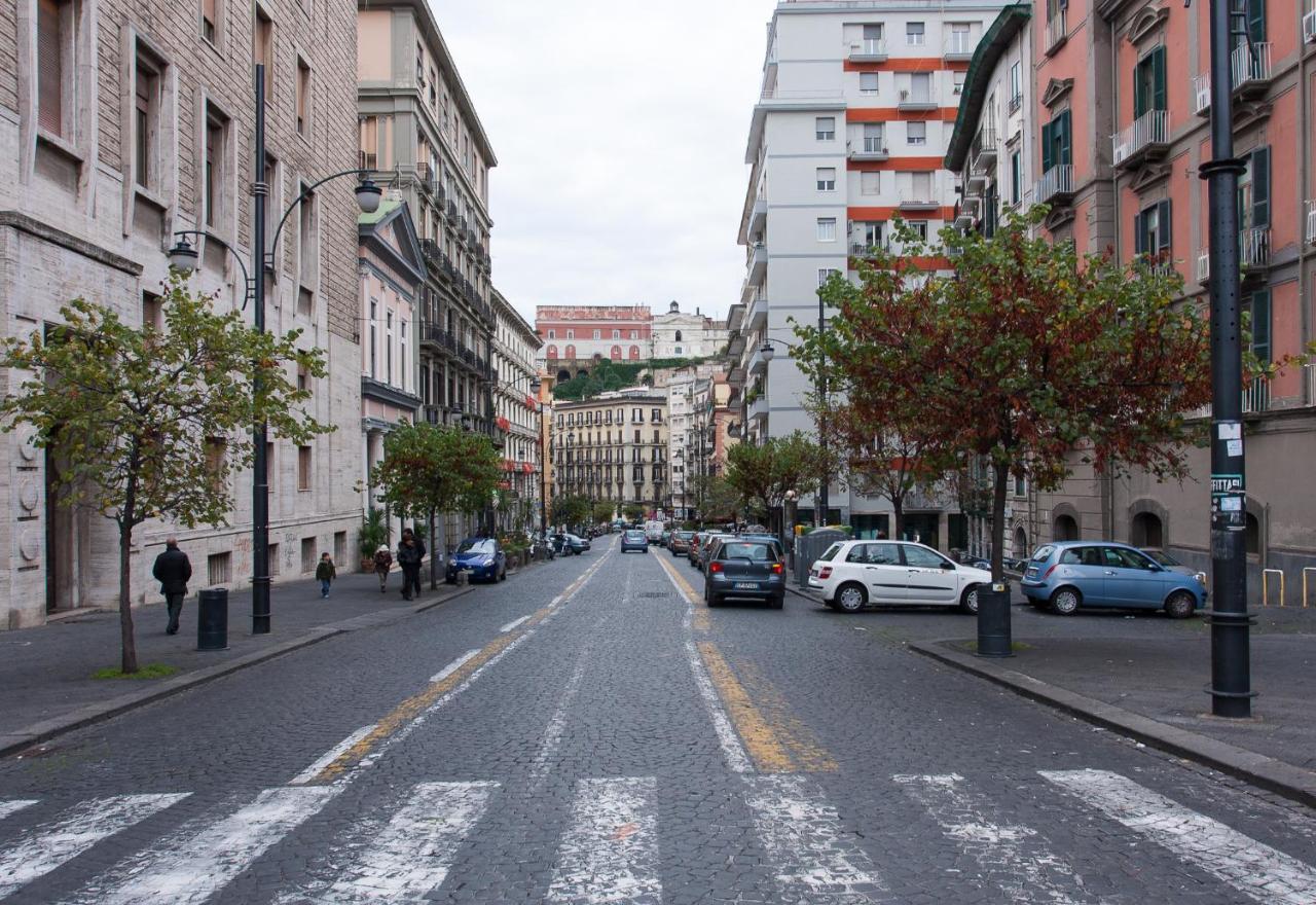 Apartamento Residenza Plebliscito Nápoles Exterior foto