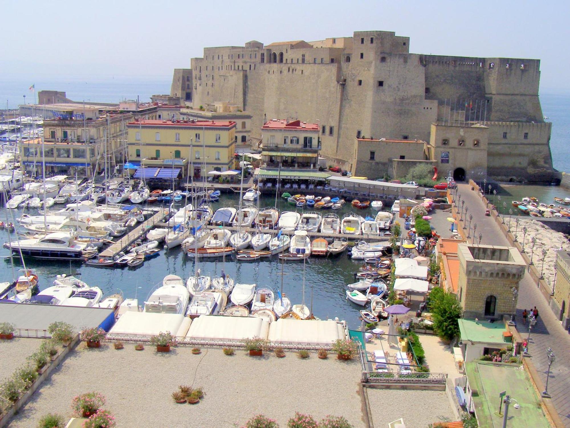 Apartamento Residenza Plebliscito Nápoles Exterior foto