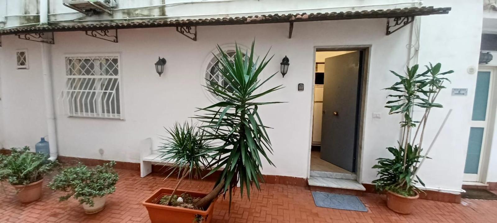 Apartamento Residenza Plebliscito Nápoles Exterior foto